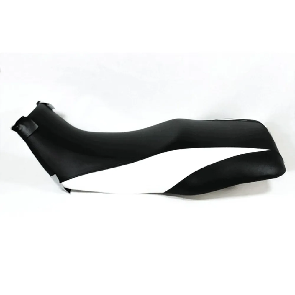 9CR6-130100 Seat Compl.