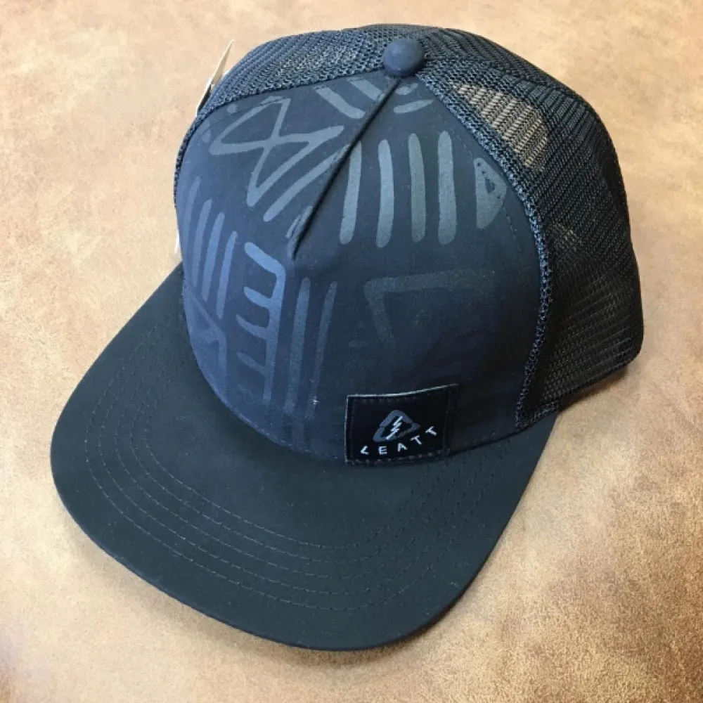Leatt Tribal Kepurė juoda 5019700660-NS