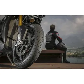 PADANGA METZELER ROADTEC™ 01 120/70R17 PRIEKIS