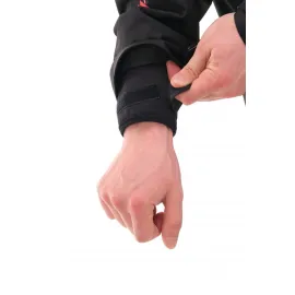 STRIUKĖ DRAGONFLY QUAD PRO JUODA UNISEX