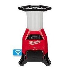 Akumuliatorinis prožektorius Milwaukee M18 ONESLDP-0; 18 V (be akumuliatoriaus ir pakrovėjo)