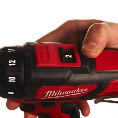 Akumuliatorinis gręžtuvas MILWAUKEE M12 BDD-202C 12 V; 2x2,0 Ah 1